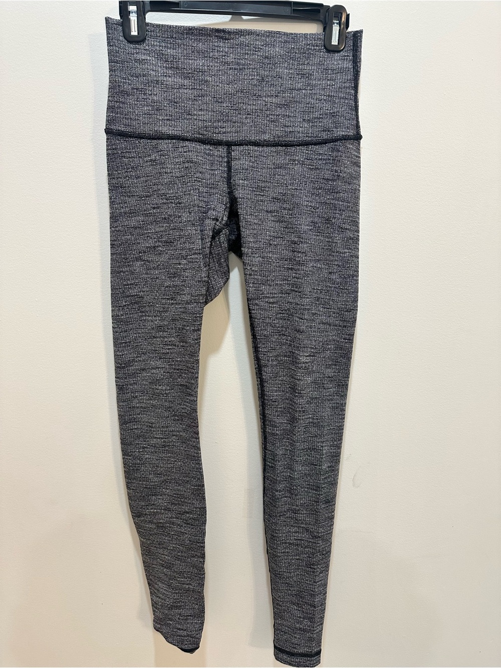 Lululemon Wonder Under - Salt and Pepper, high waisted